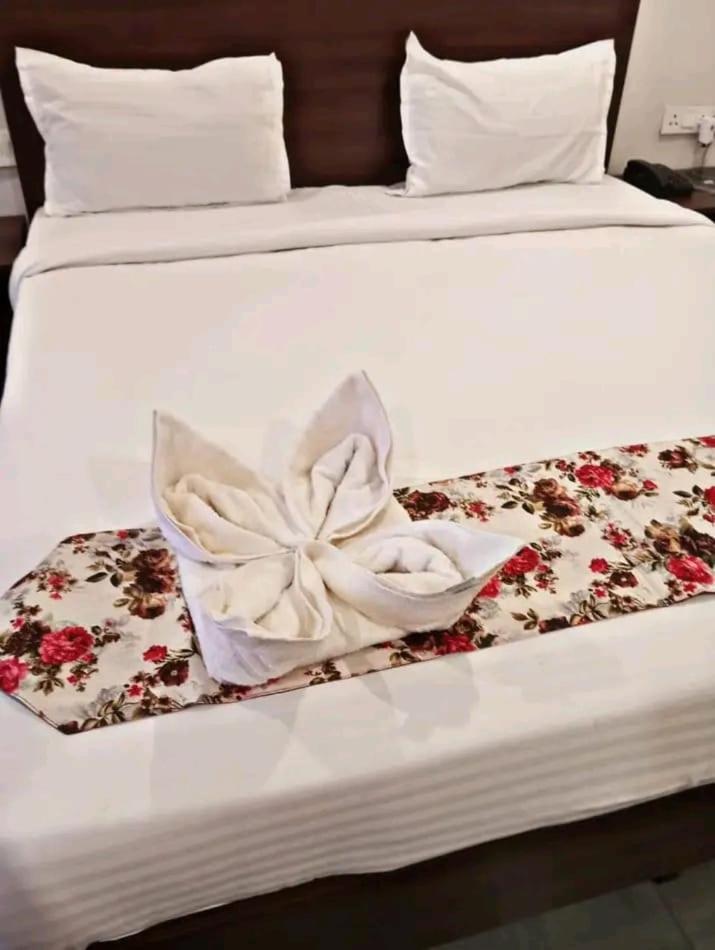 Hotel East International Tinsukia Zewnętrze zdjęcie